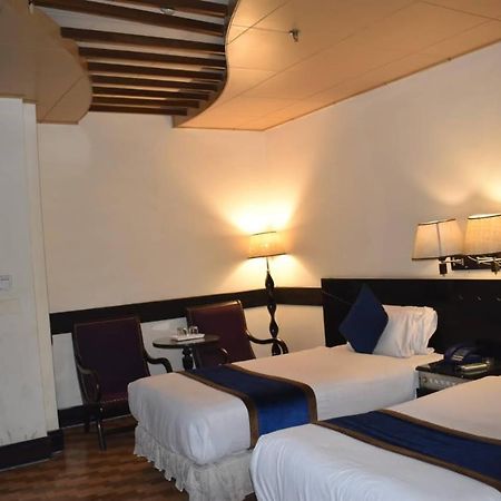 Alsafina Hotel Lahore Exterior photo