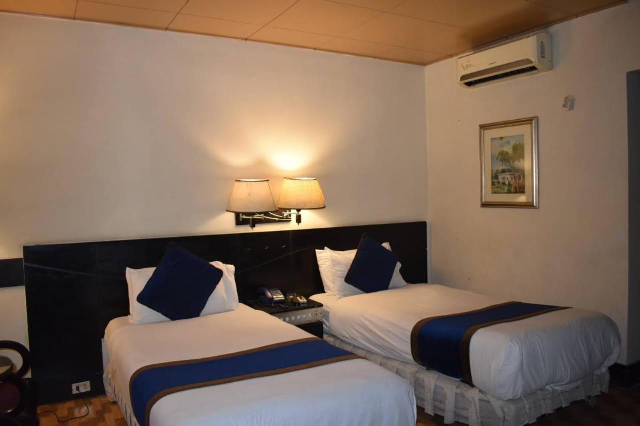 Alsafina Hotel Lahore Exterior photo
